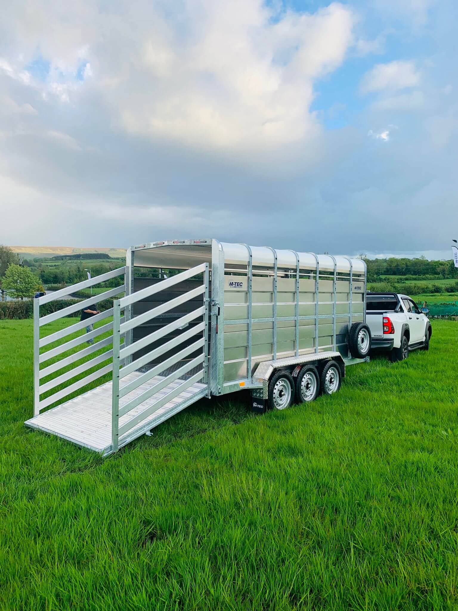 MTec 14ft Tri Axle Livestock Trailer Farm Compare Farm Compare