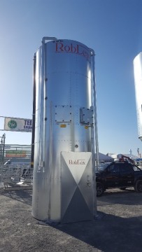 RobLew 16 Tonne Split Enclosed Silo