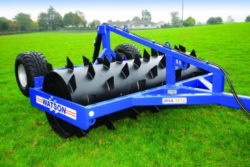 Walter Watson 3m Spiral Blade Aerator c/w Rear Hyd. Wheel Kit