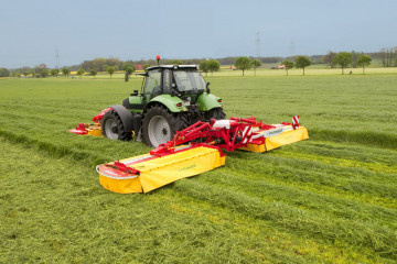 PÖTTINGER NOVACAT X8 RCB Combination with Centre Pivot Suspension Mower