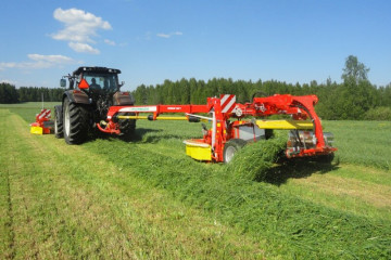 PÖTTINGER NOVACAT 3007 T RCB COLLECTOR Trailed Mower