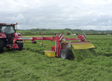 PÖTTINGER NOVACAT 307 T RCB Trailed Mower