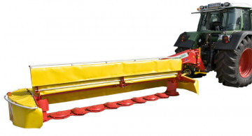 PÖTTINGER NOVACAT 442 Rear Mounted Mower with Centre Pivot Suspension