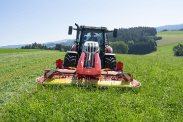 PÖTTINGER NOVACAT 351 ALPHA MOTION PRO Front Mounted Mower