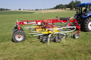 PÖTTINGER TOP 612 C Twin Rotor Rake with Centre Swath Placement