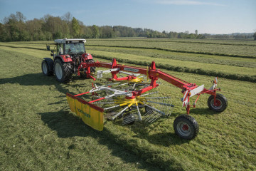 PÖTTINGER TOP 652 Twin Rotor Rake with Side Swath Placement